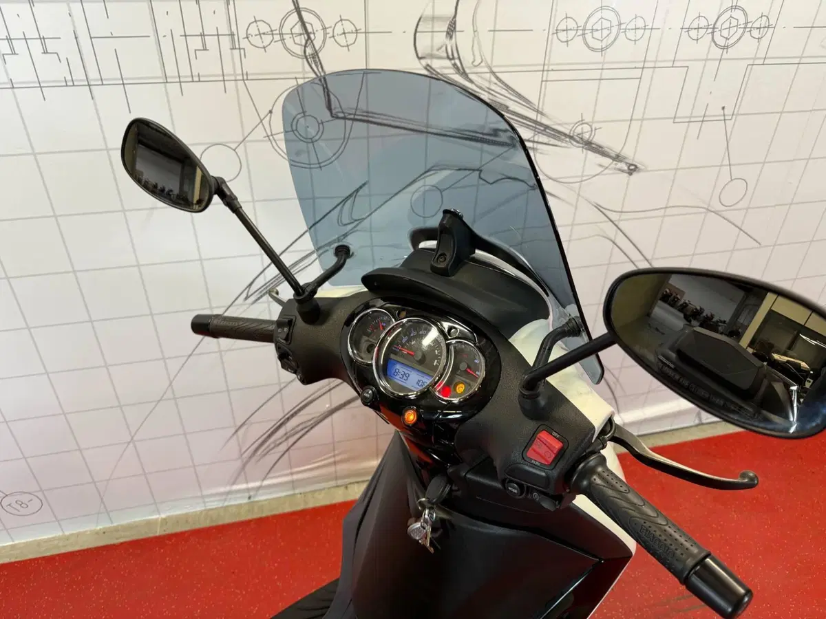 Piaggio Beverly 350 Tourer (2020) (7)