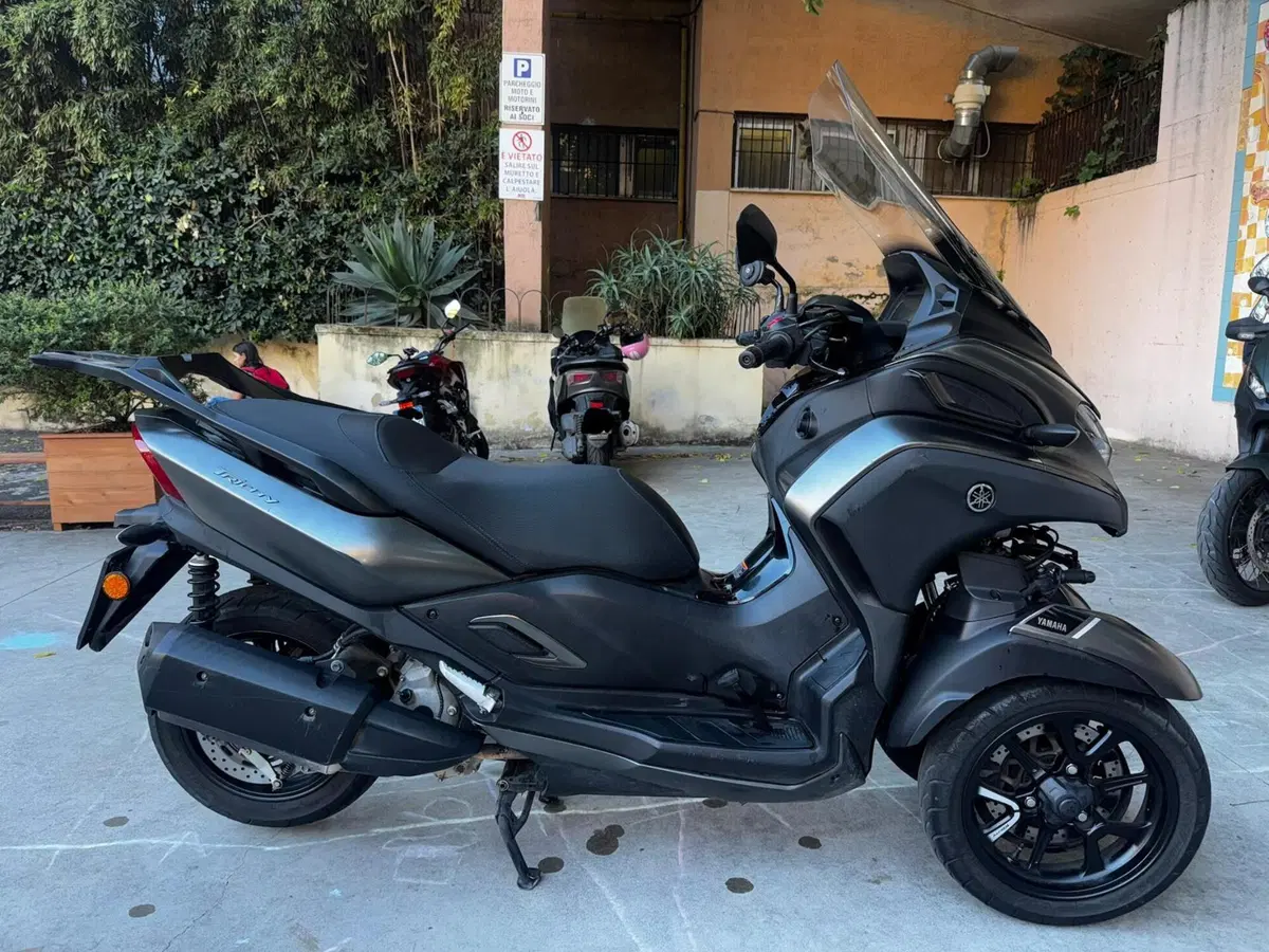 Yamaha Tricity 300 (2021 - 24) (5)