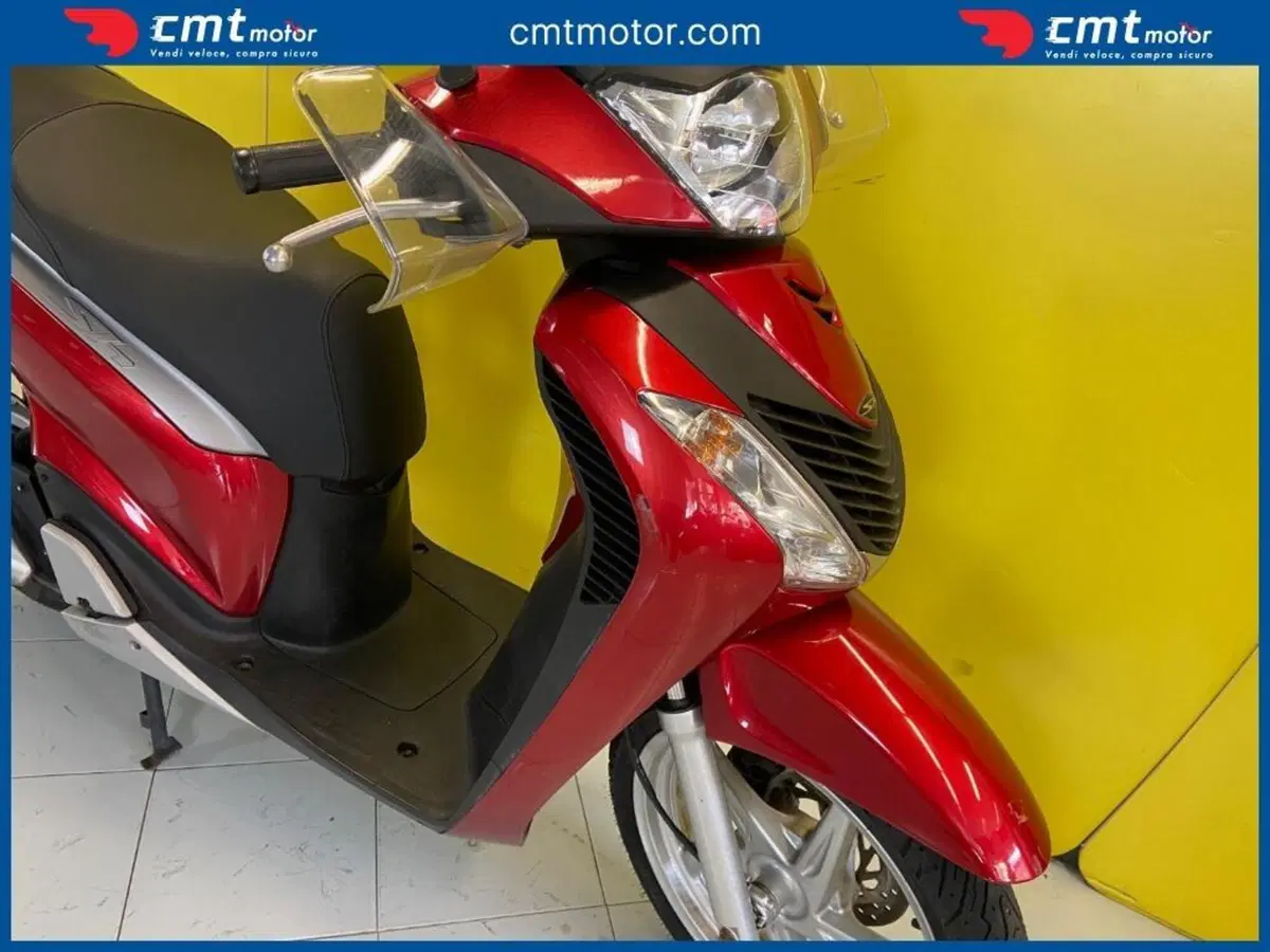 Honda SH 150i (2009 - 12) (11)