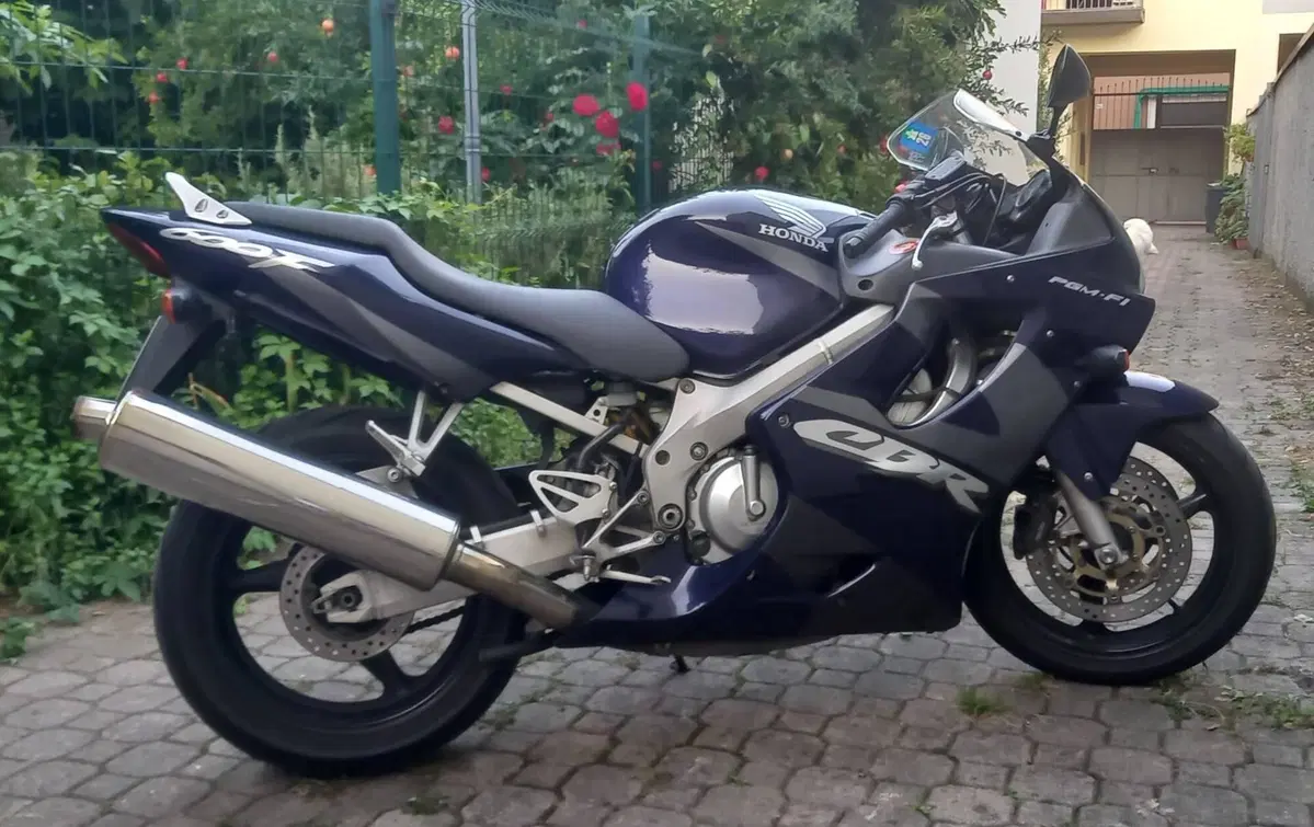 Honda CBR 600 F (2001 - 06) (3)