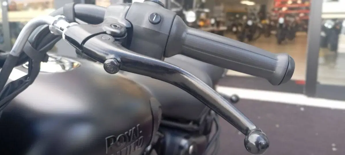 Royal Enfield Classic 350 (2021 - 26) (7)
