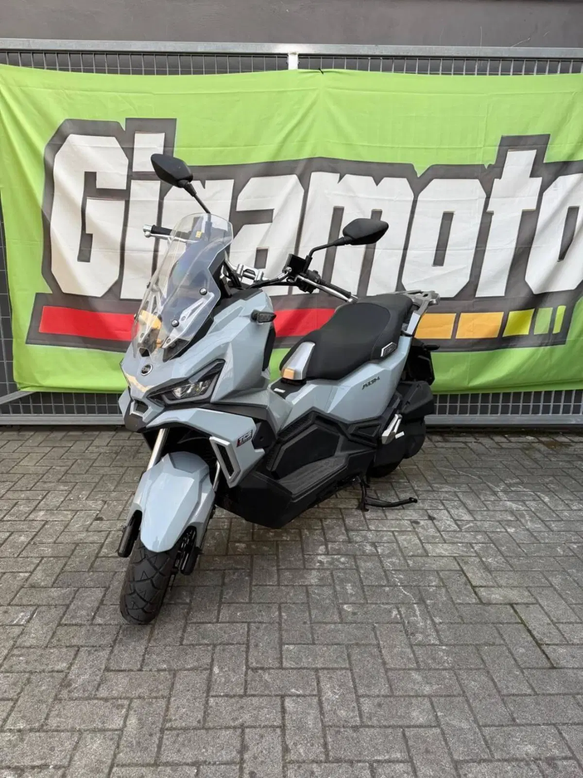 Sym ADX 125 (2025 - 26) (5)