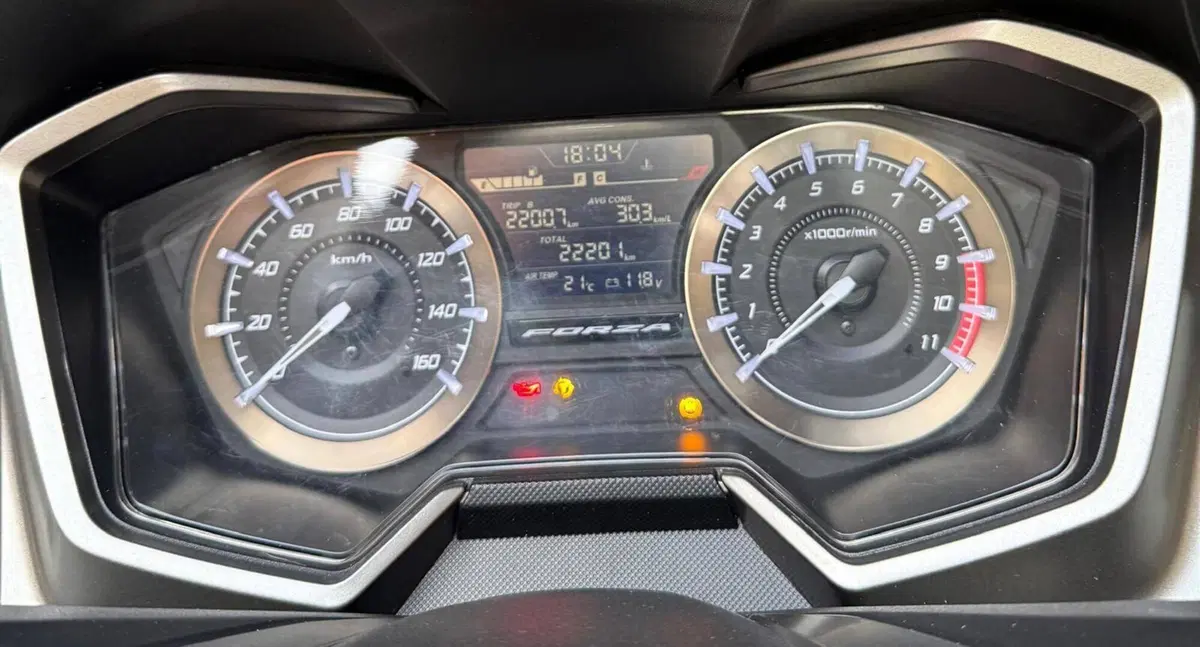 Honda Forza 350 Deluxe (2022 - 24) (5)