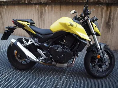 Honda CB 750 Hornet (2023 - 24) usata