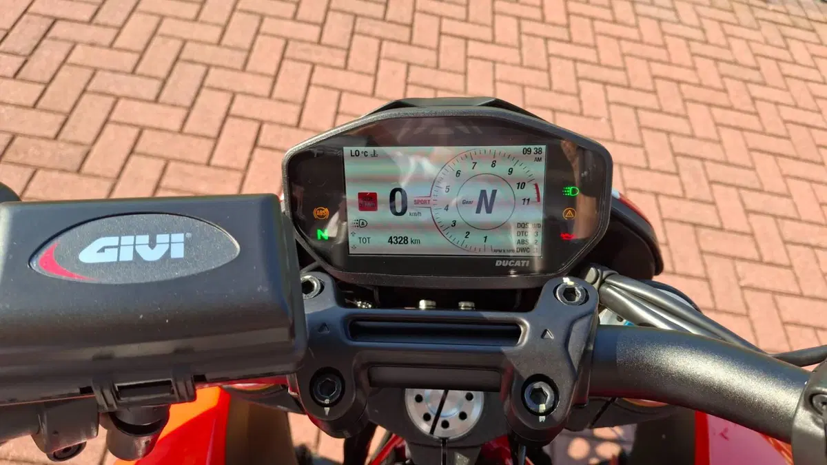 Ducati Hypermotard 950 SP (2022 - 25) (7)