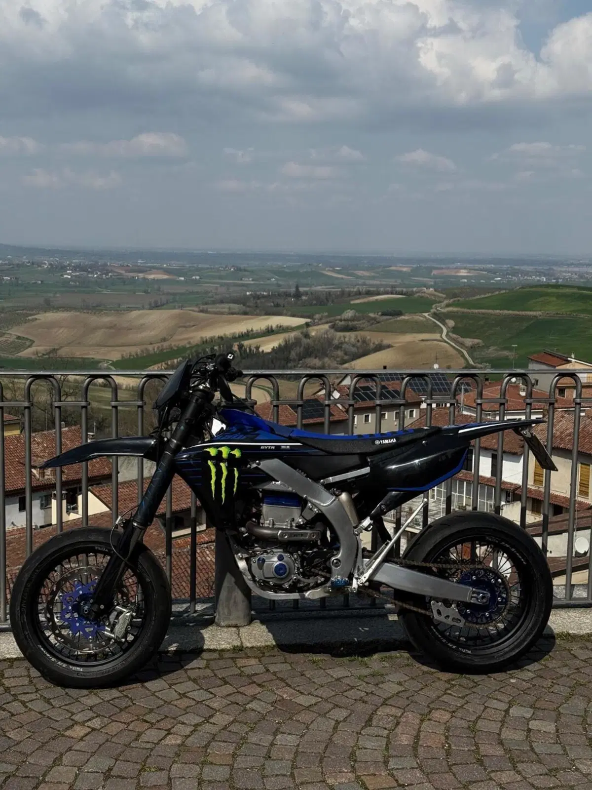 Yamaha YZ 450 F (2021) (5)