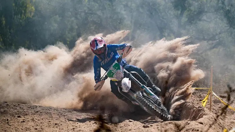 100th 6Days FIM Enduro Of Nations. D4. È il giorno dei colpi di scena. Italia due volte prima, ma il Team Italy Club è out [VIDEO]