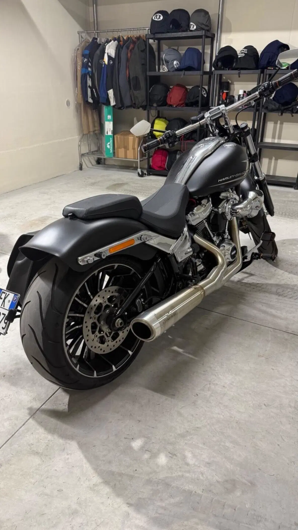 Harley-Davidson Breakout 117 (2023 - 24) (2)