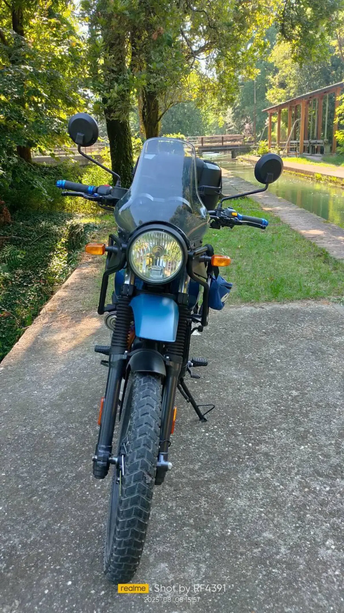 Royal Enfield Himalayan 411 (2021 - 24) (2)