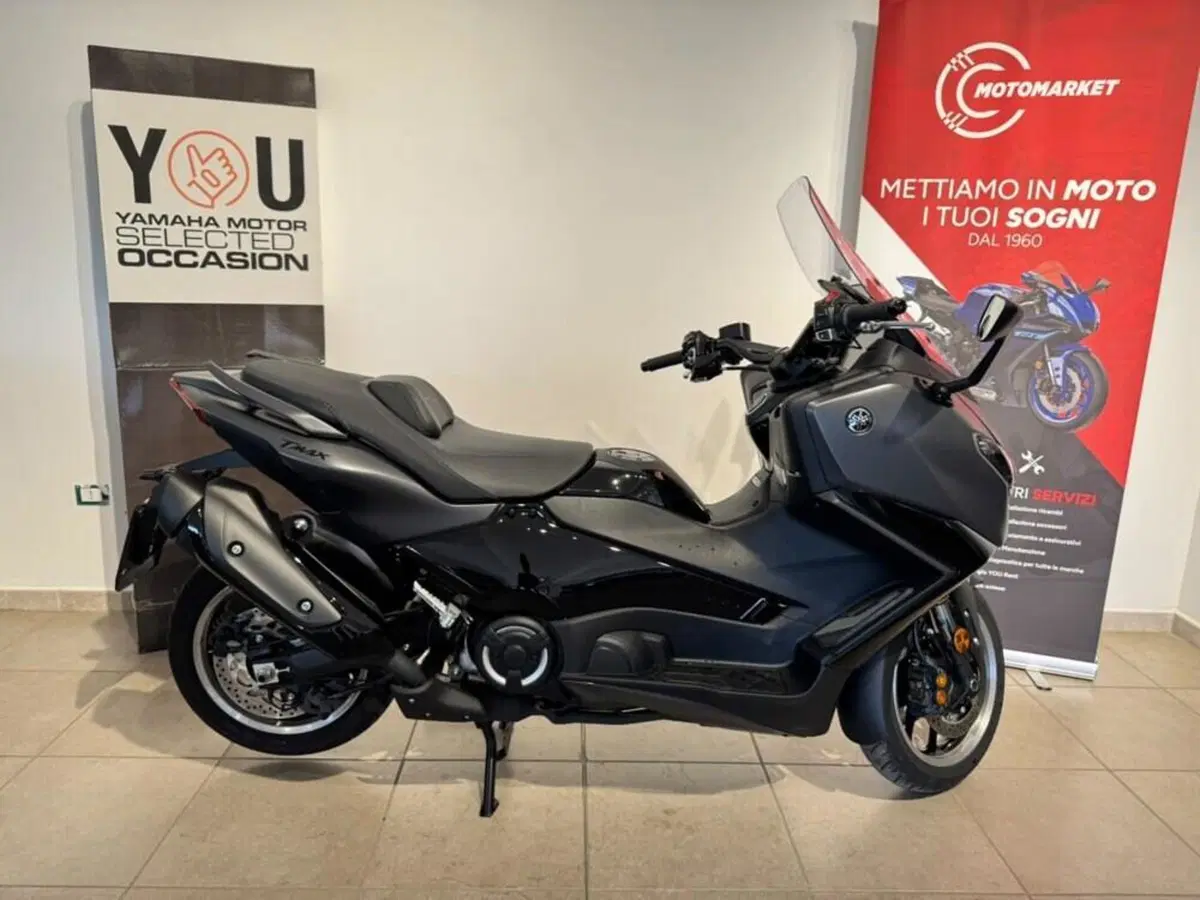 Yamaha T-Max 560 Tech Max (2025 - 26)