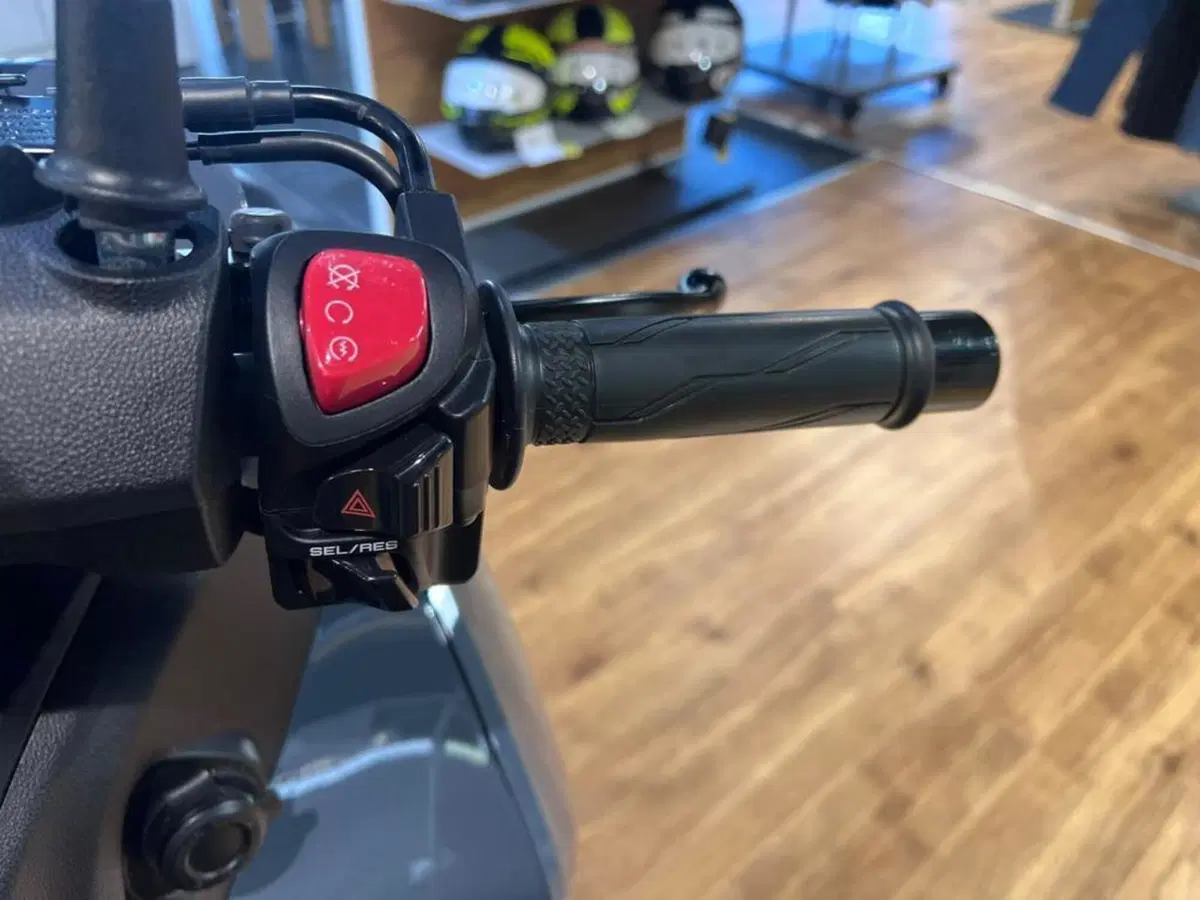 Yamaha Tricity 300 (2021 - 24) (12)