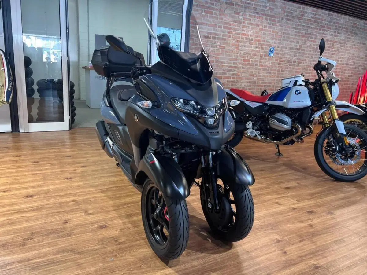 Yamaha Tricity 300 (2021 - 24) (3)