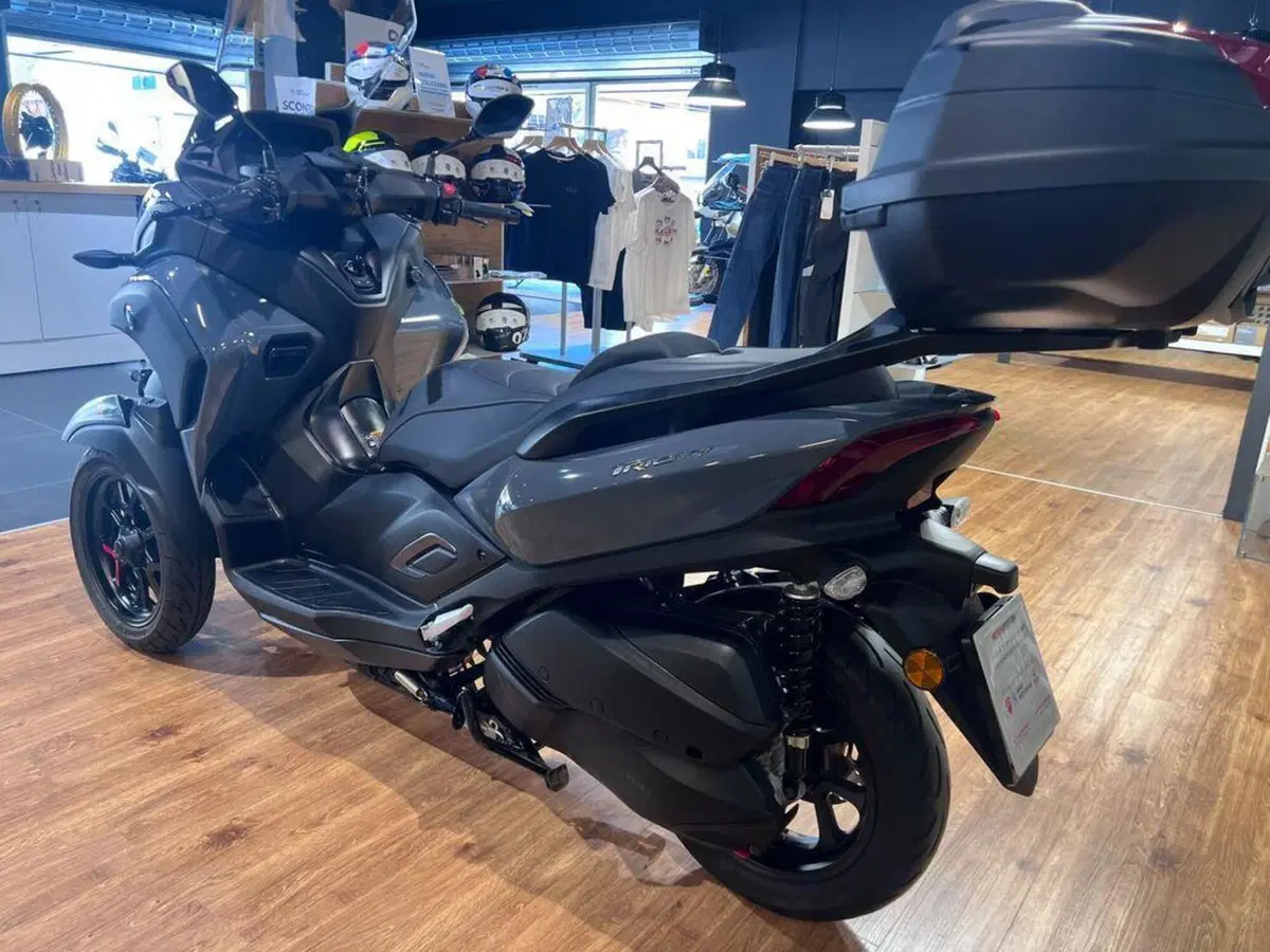Yamaha Tricity 300 (2021 - 24) (6)