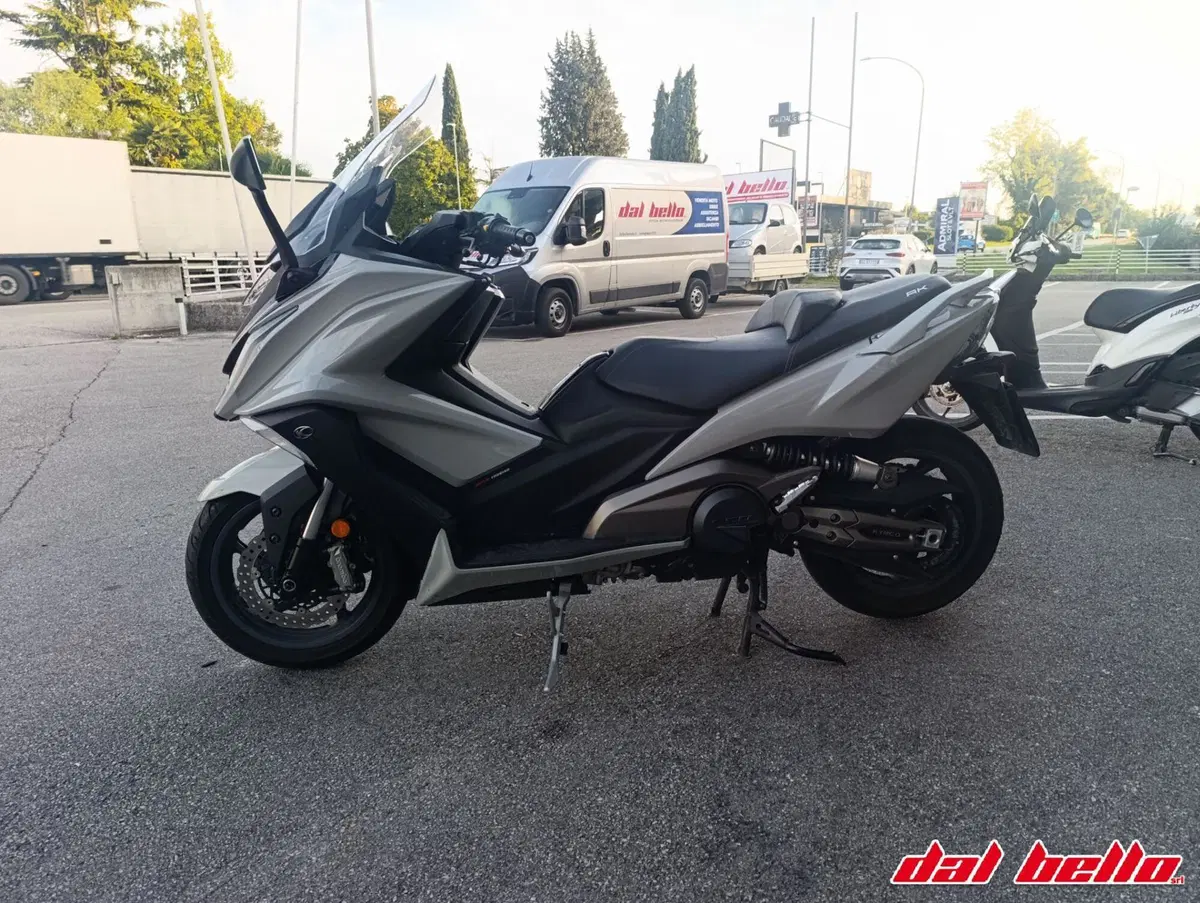 Kymco AK 550 ETS (2021 - 26) (3)