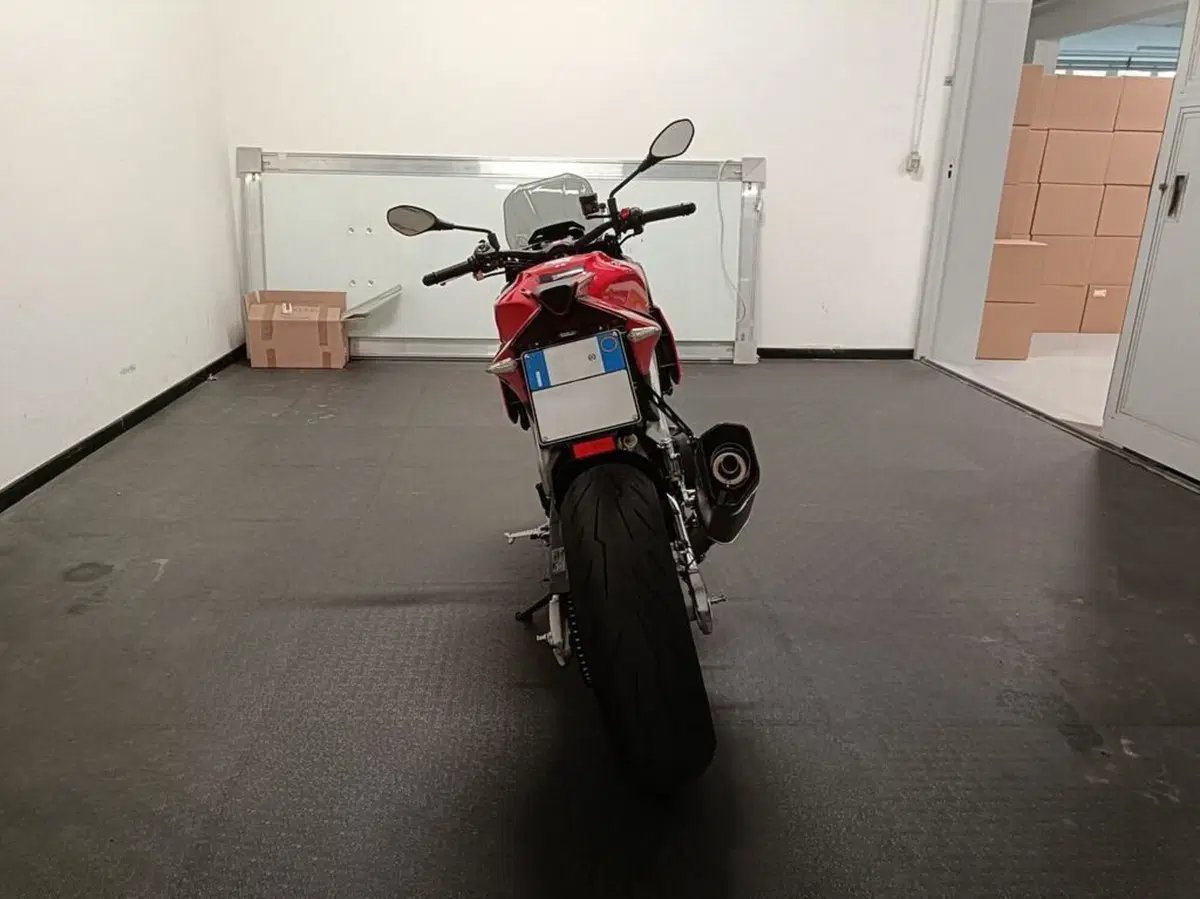 Aprilia Tuono V4 (2021 - 24) (7)
