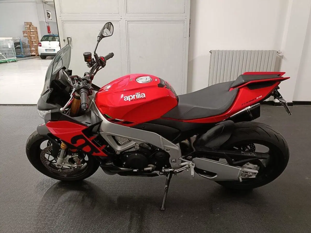 Aprilia Tuono V4 (2021 - 24)