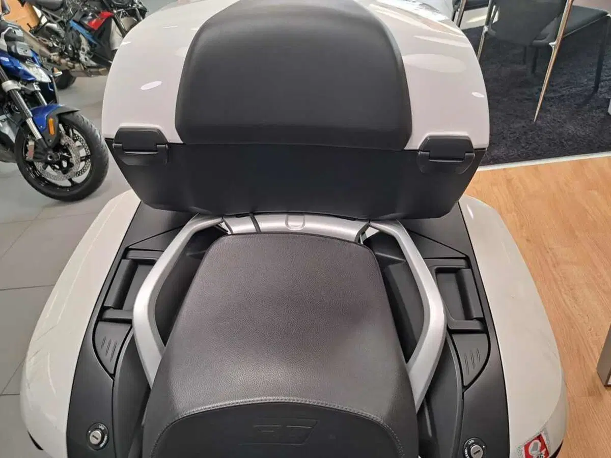 Bmw R 1250 RT (2021 - 25) (6)