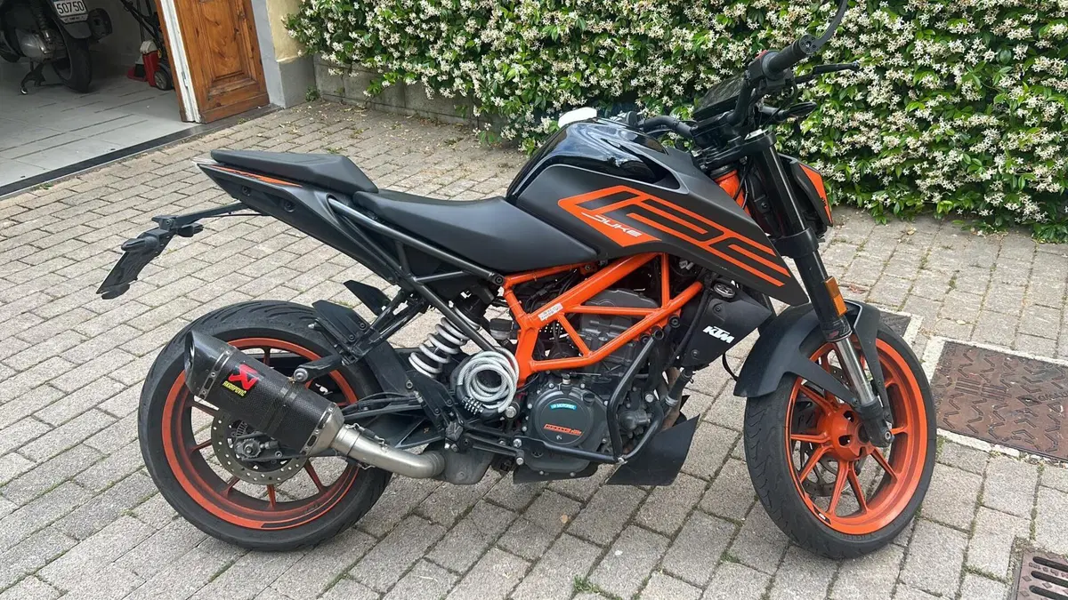 KTM 125 Duke (2021 - 23) (2)