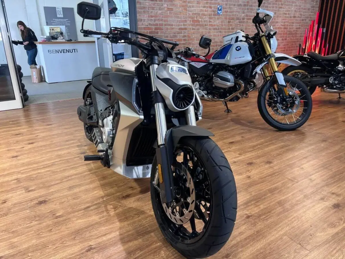 Benda Motorcycles LFC 700 (2024 - 26) (2)