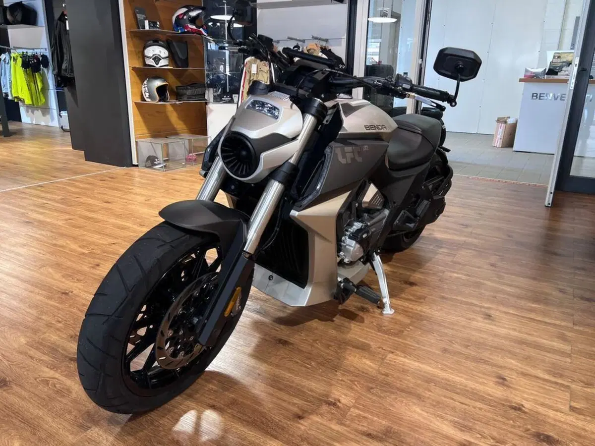 Benda Motorcycles LFC 700 (2024 - 26) (3)