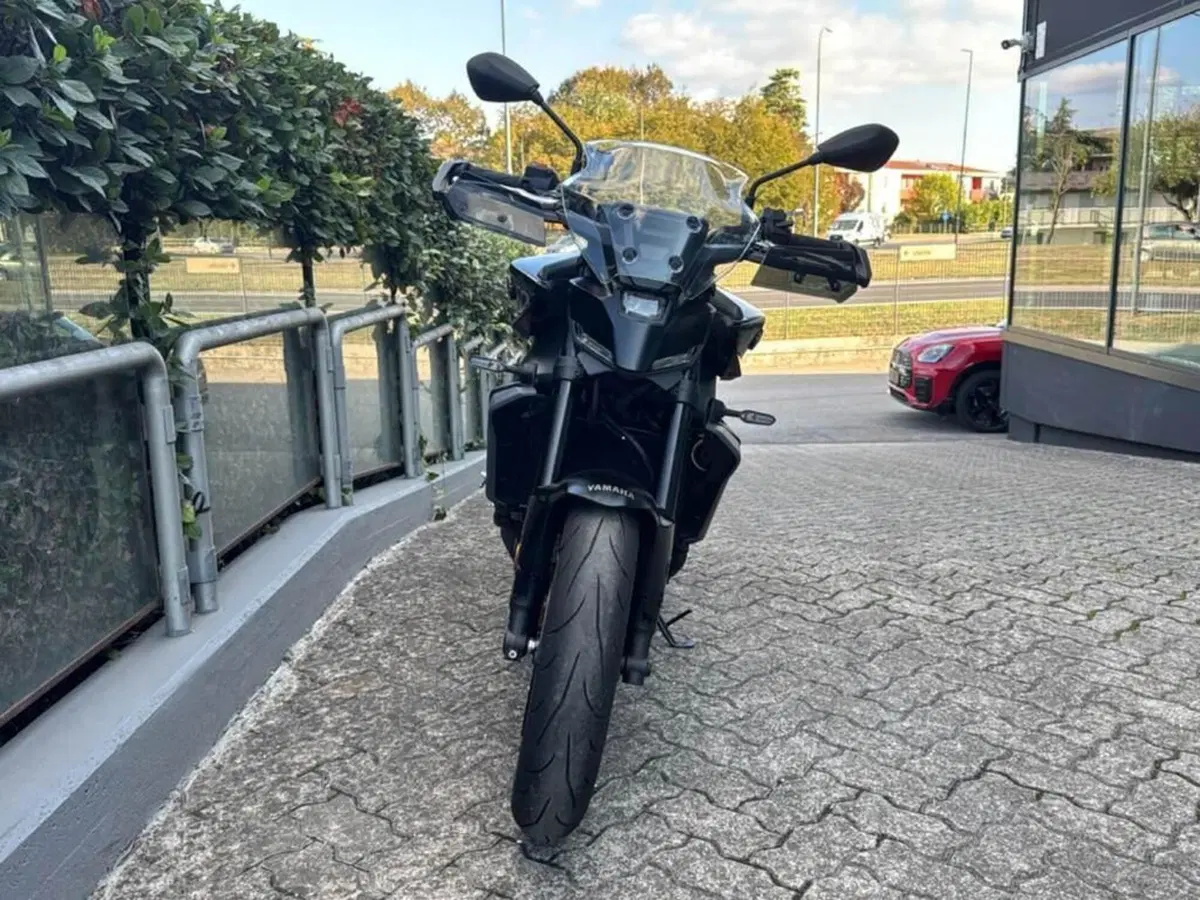 Yamaha MT-09 (2024 - 26) (2)