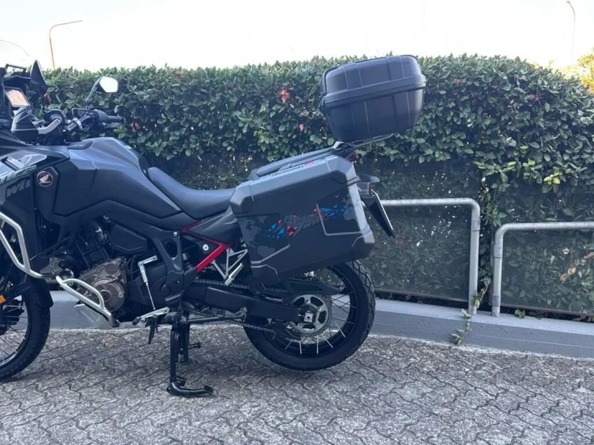 Honda Africa Twin CRF 1100L ES (2024 - 26) (11)