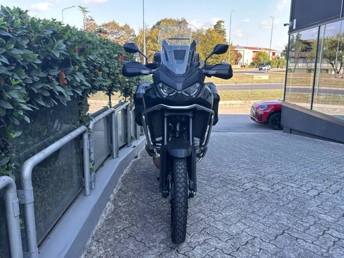 Honda Africa Twin CRF 1100L ES (2024 - 26) (2)