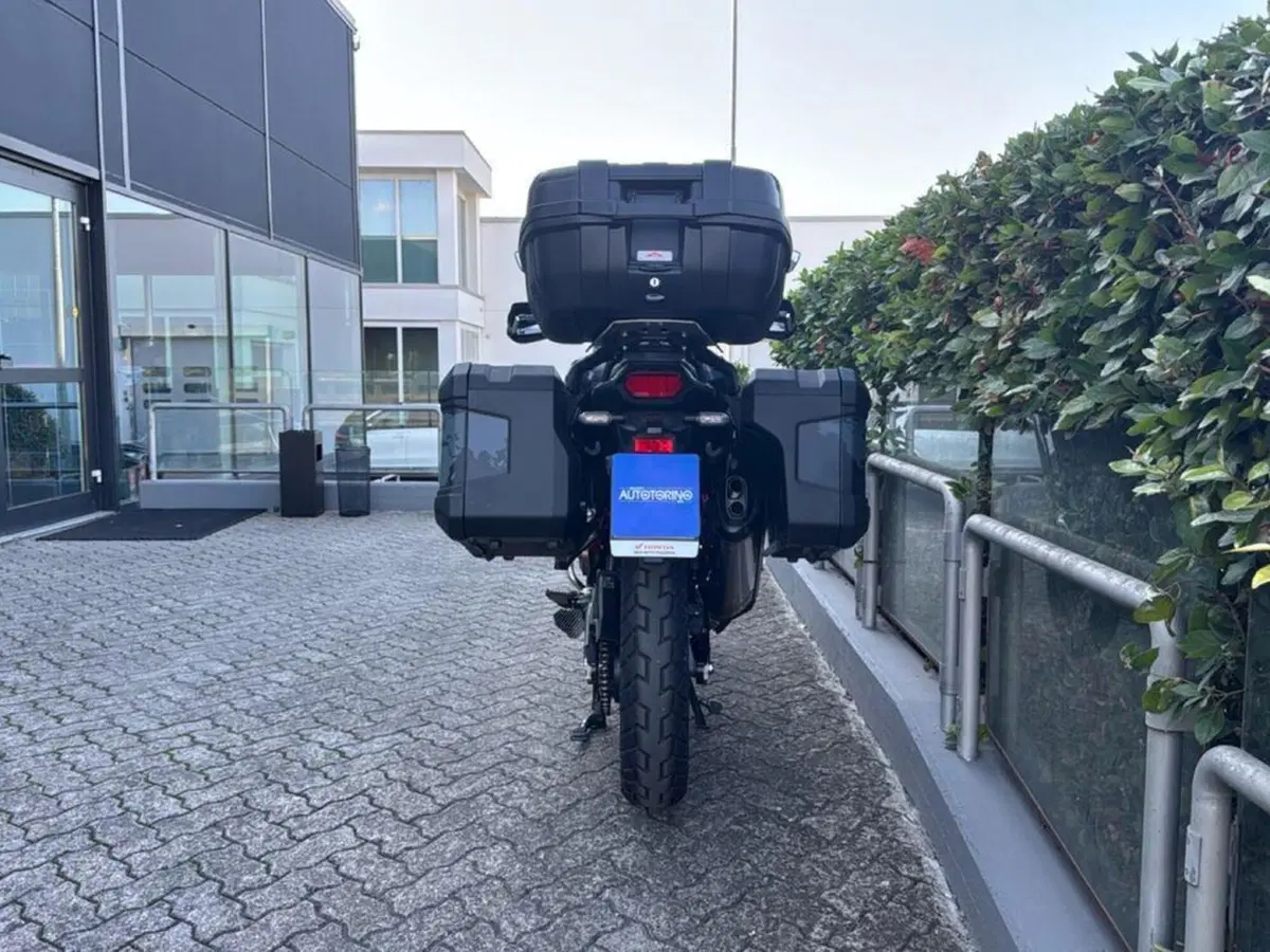 Honda Africa Twin CRF 1100L ES (2024 - 26) (6)
