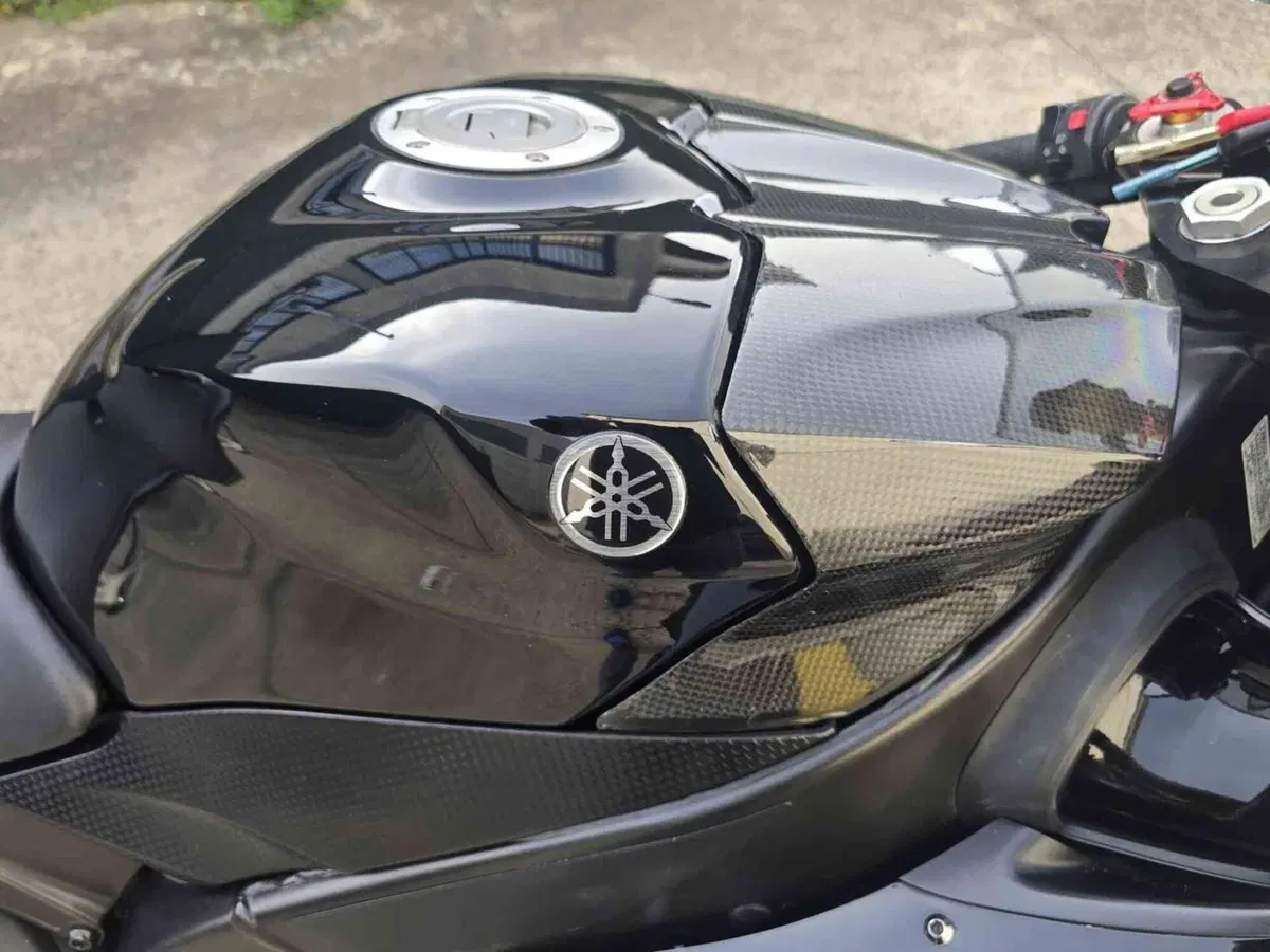 Yamaha YZF R1 (2007 - 08) (10)