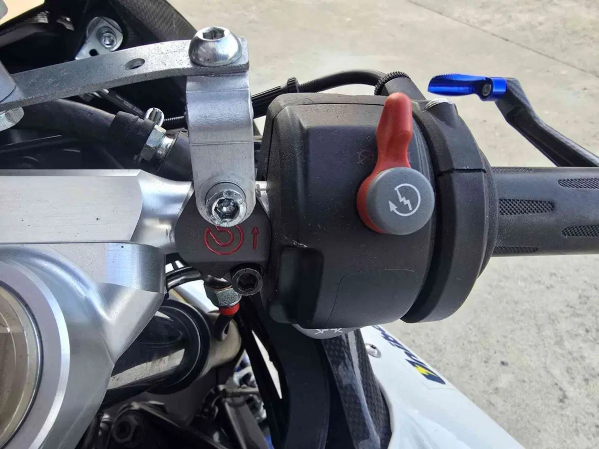 Bmw HP2 Sport (24)