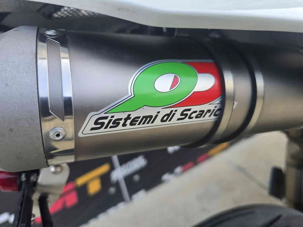 Bmw HP2 Sport (27)