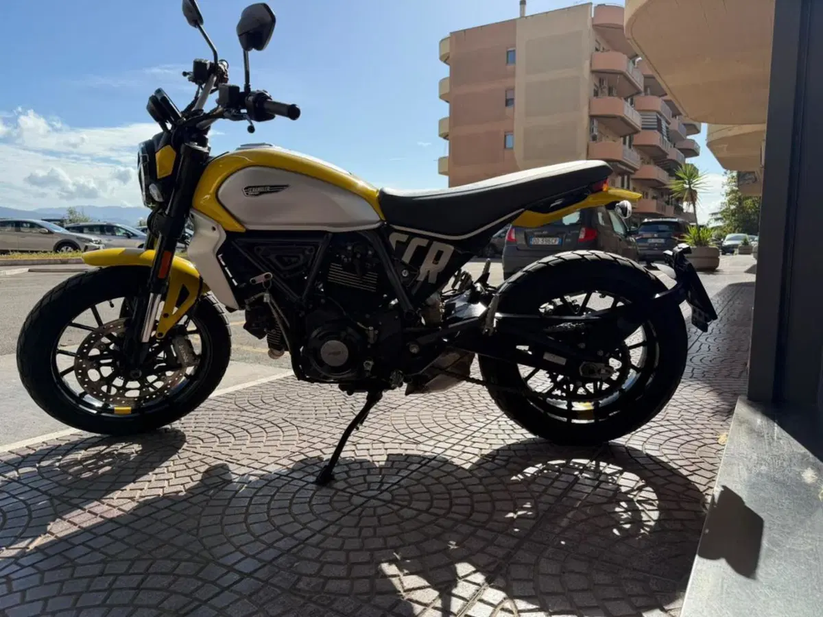 Ducati Scrambler 800 Icon (2023 - 24) (2)