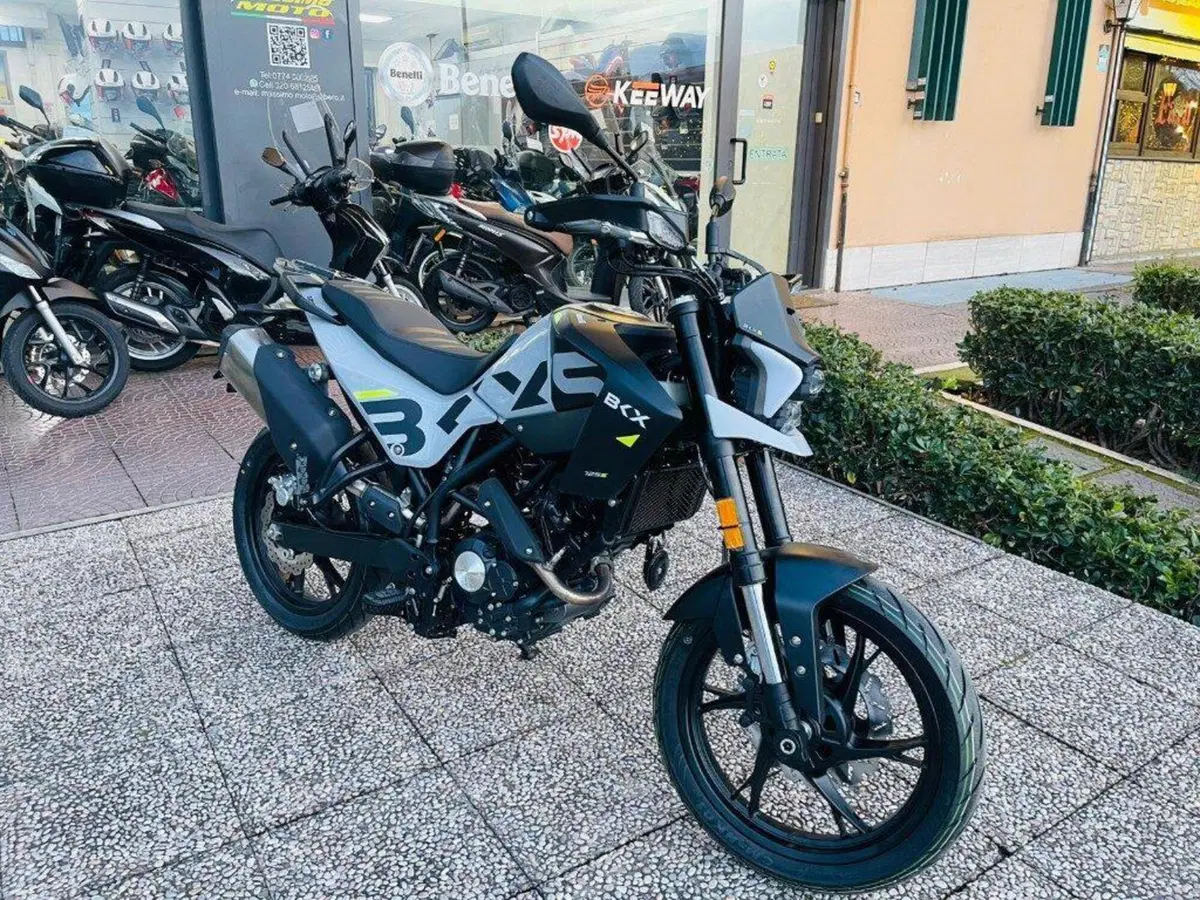 Benelli BKX 125 (2026) (5)