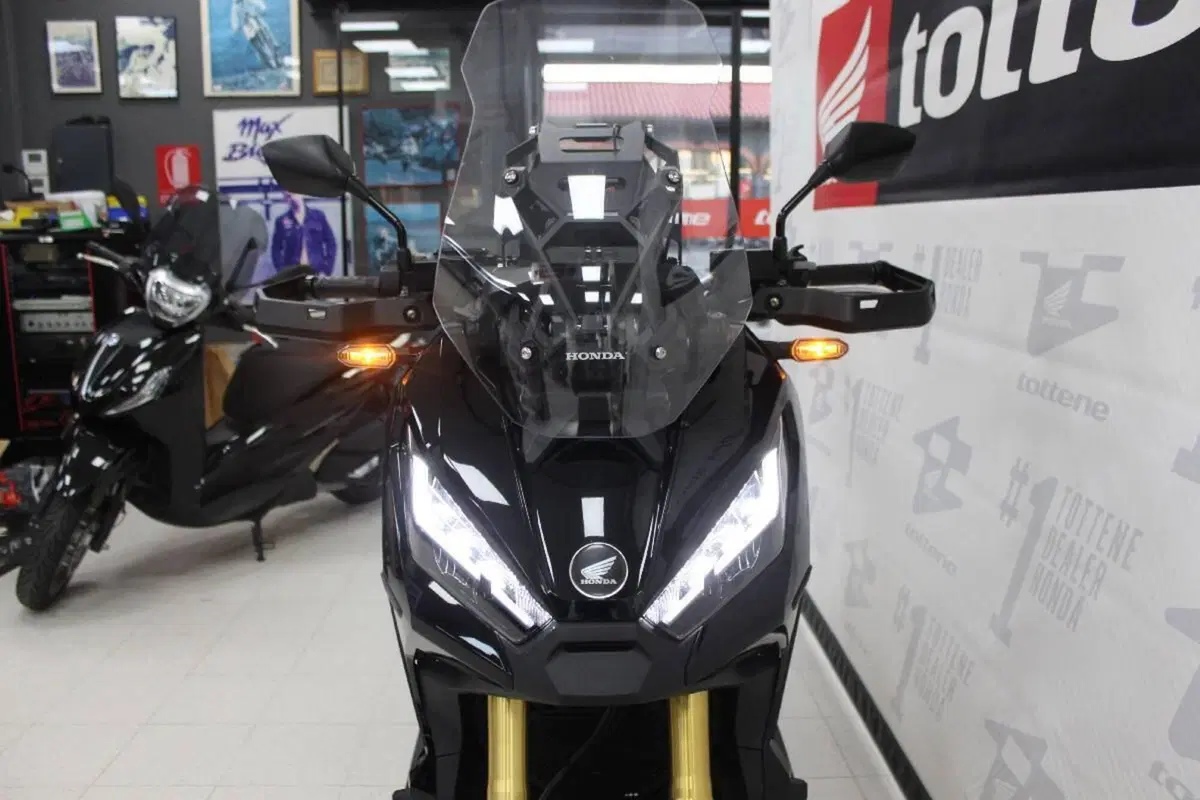 Honda X-ADV 750 DCT (2021 - 24) (4)