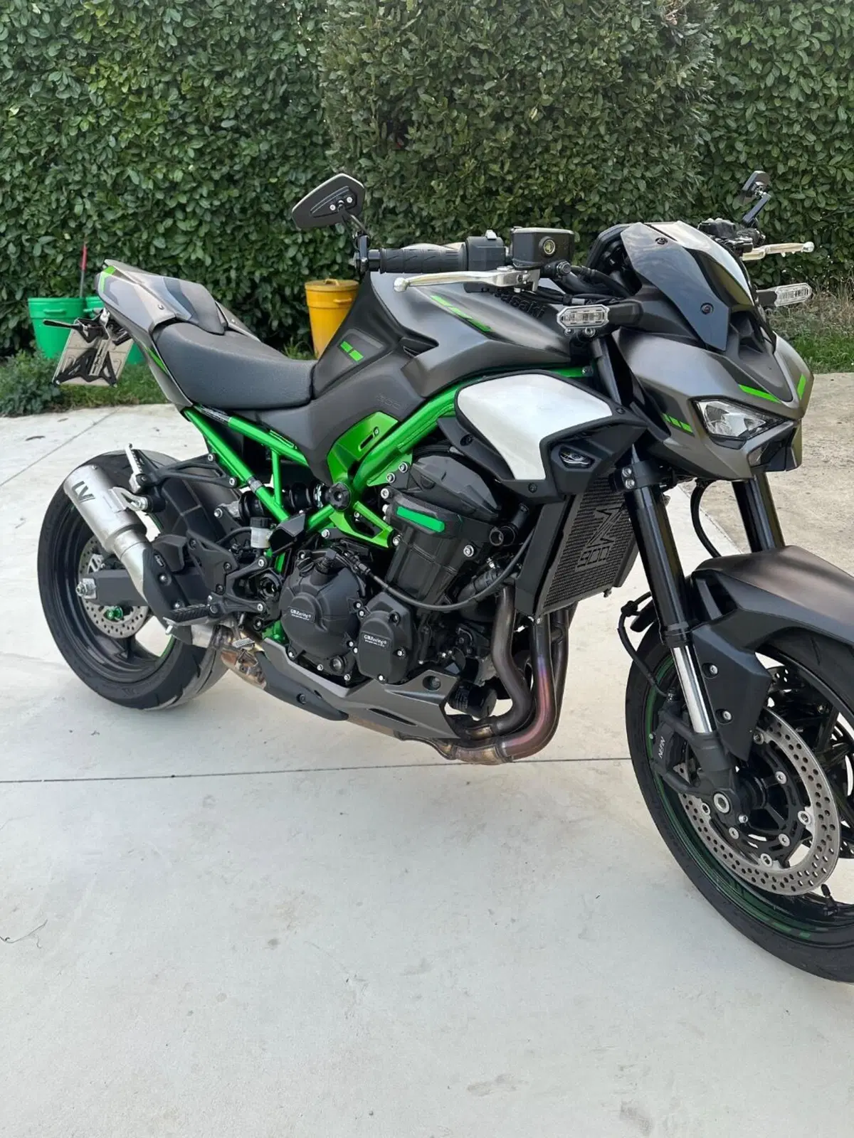 Kawasaki Z 900 (2025 - 27) (3)