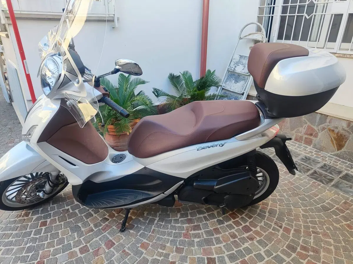 Piaggio Beverly 300 S i.e. ABS-ASR (2016 - 20) (2)