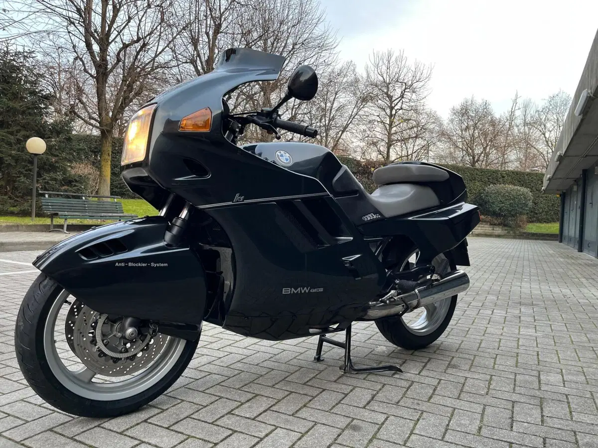 Bmw K1 (3)