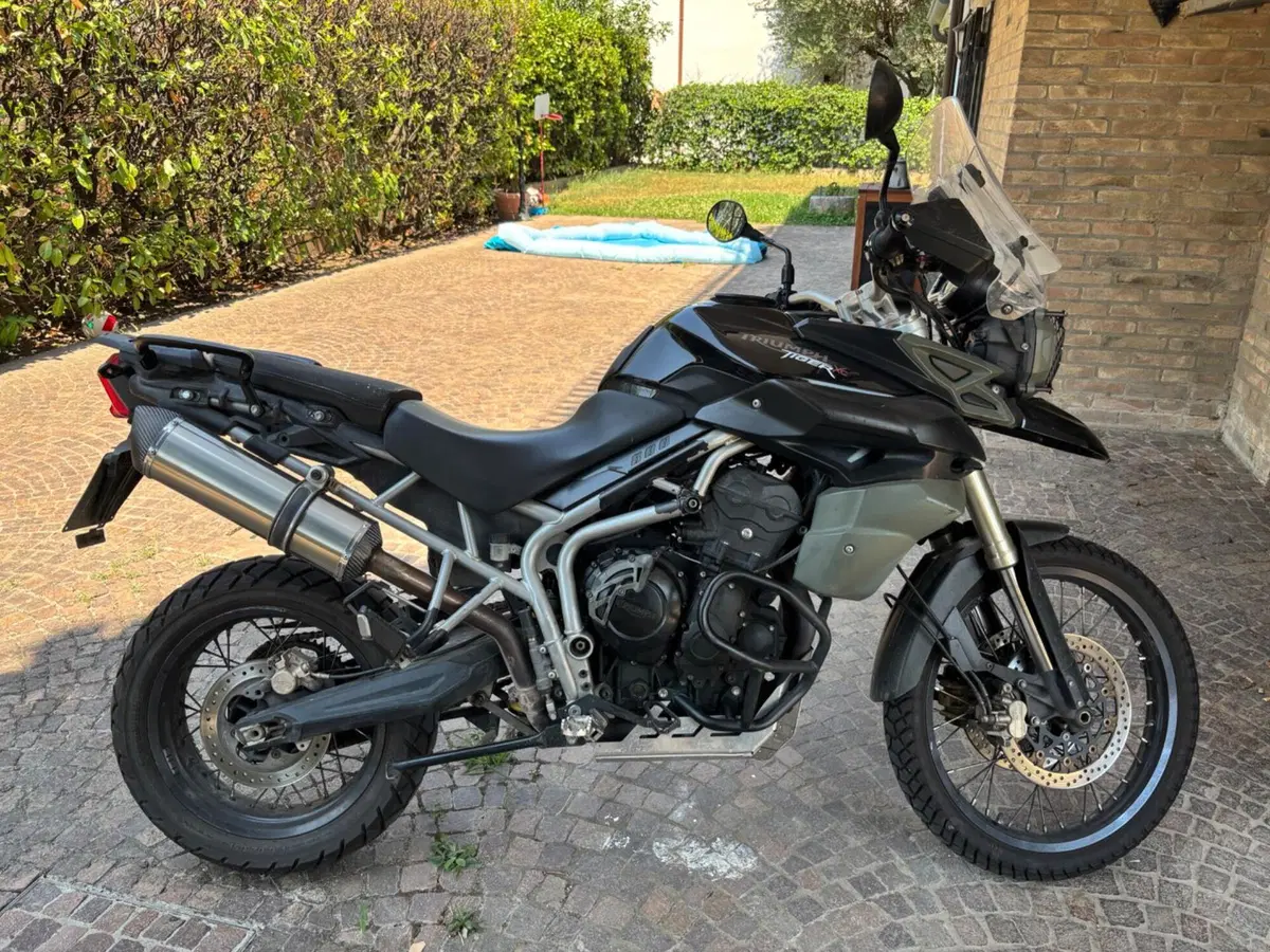 Triumph Tiger 800 XC (2011 - 12) (3)