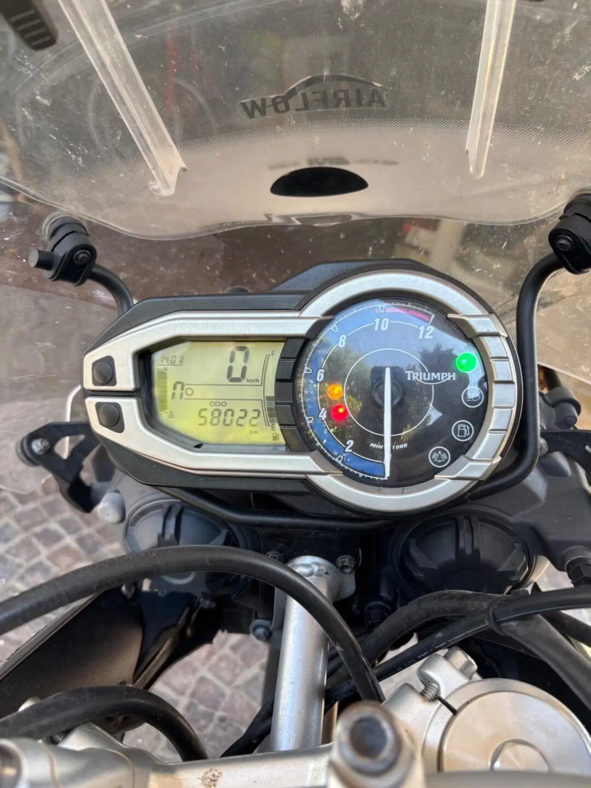Triumph Tiger 800 XC (2011 - 12) (4)