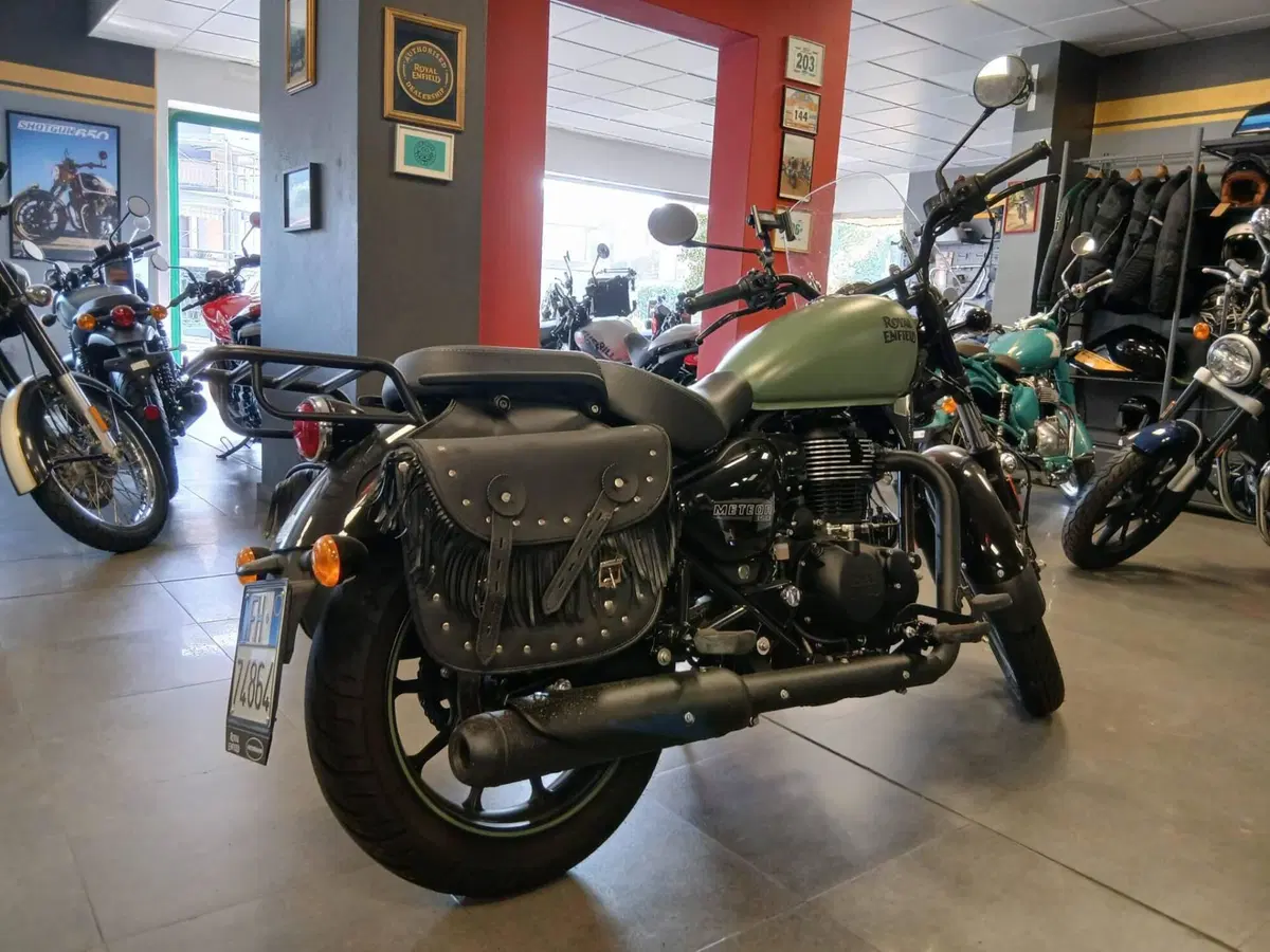 Royal Enfield Meteor 350 (2021 - 26) (6)