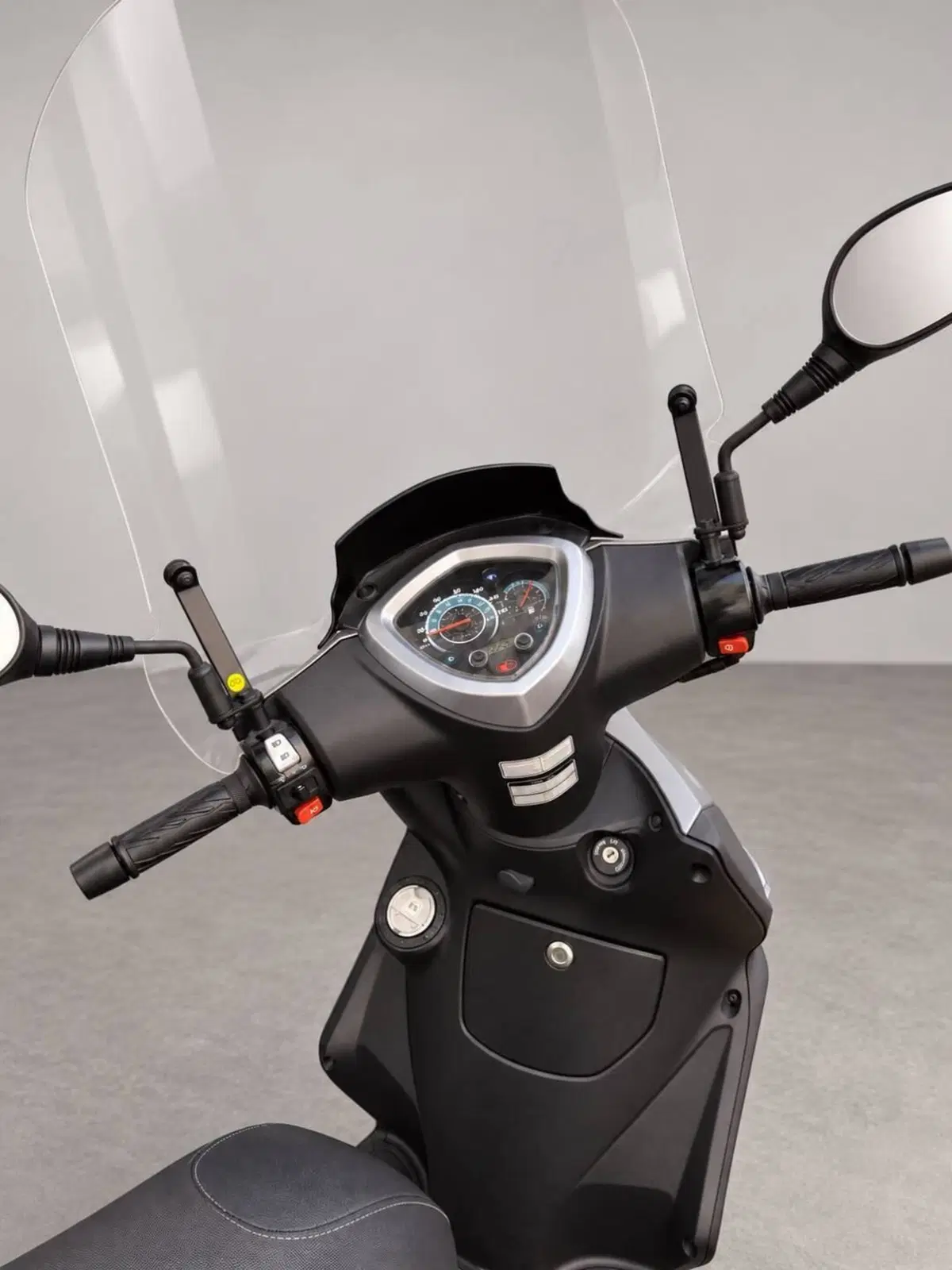 Kymco Agility 125 R16 Power Up (2021 - 26) (7)