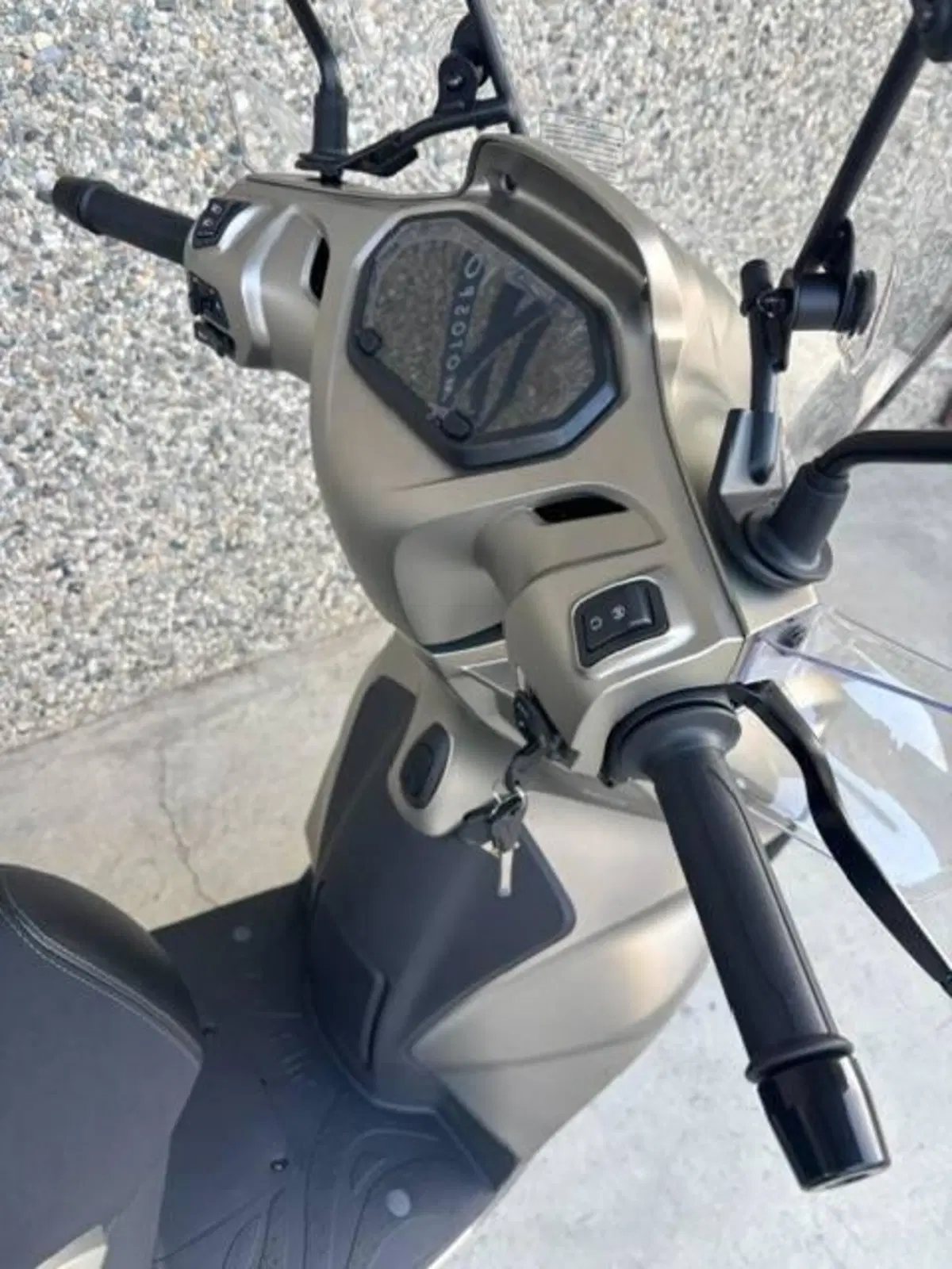 Voge Sfida SR16 125 Air (2026) (12)