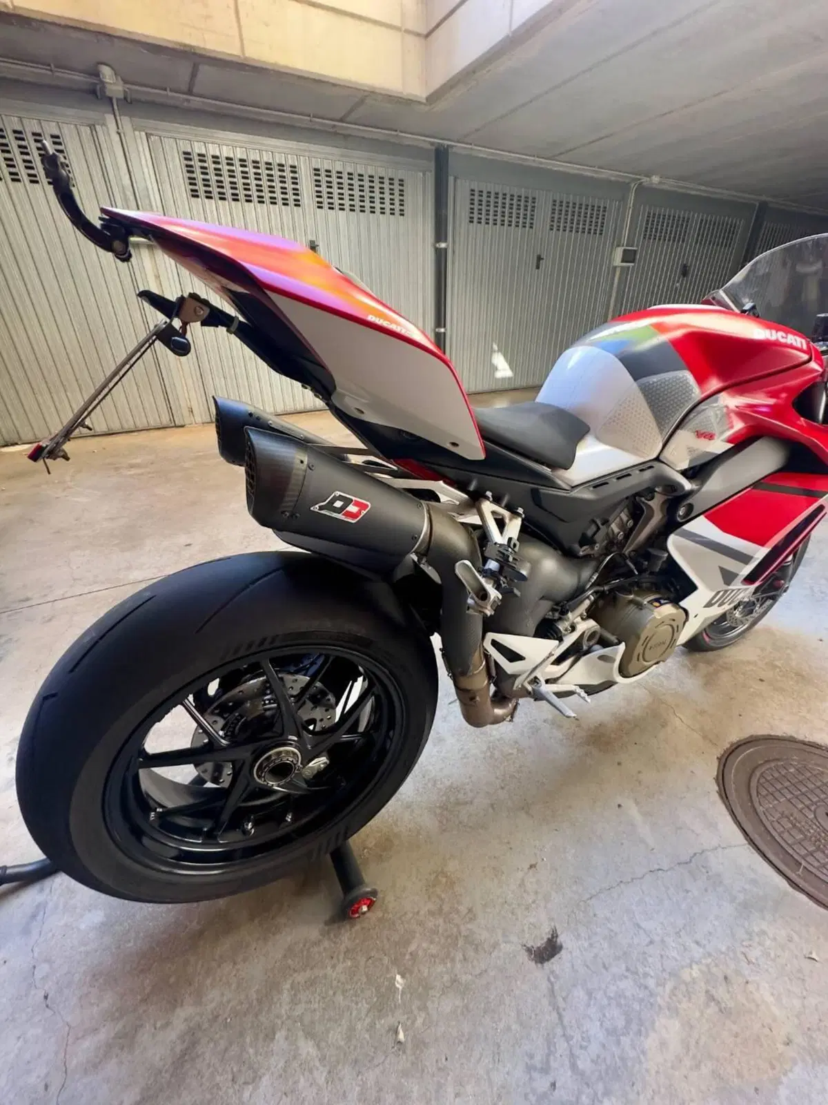 Ducati Panigale V4 1100 (2021) (4)