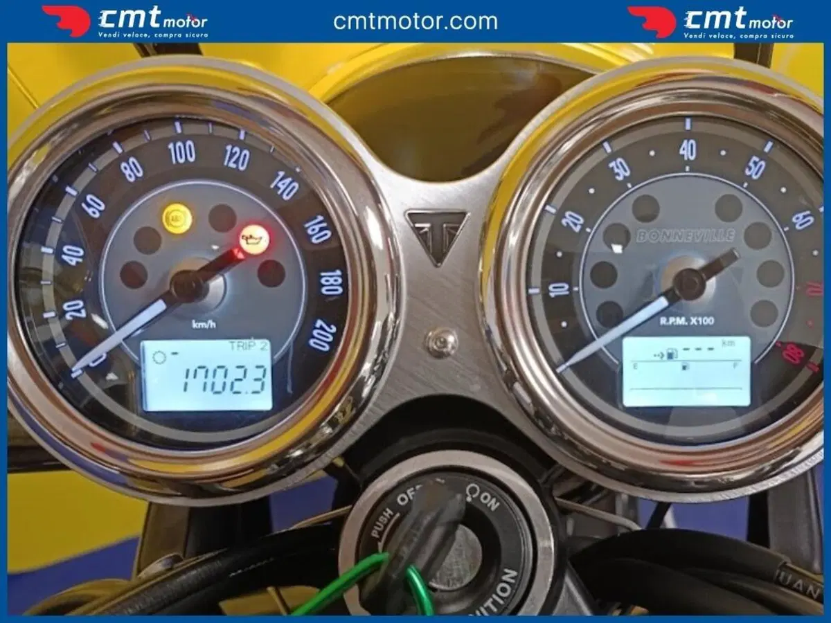 Triumph Bonneville T100 (2021 - 25) (5)