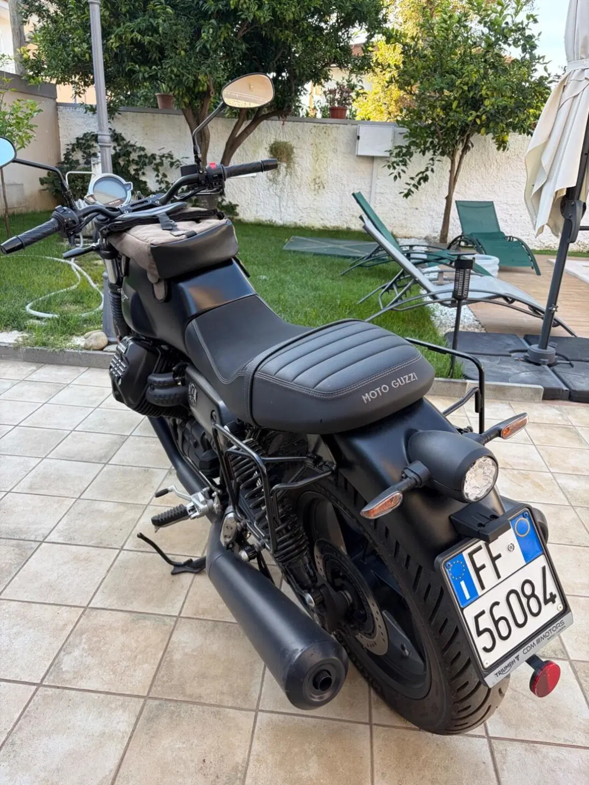 Moto Guzzi V7 Stone (2021 - 24) (4)