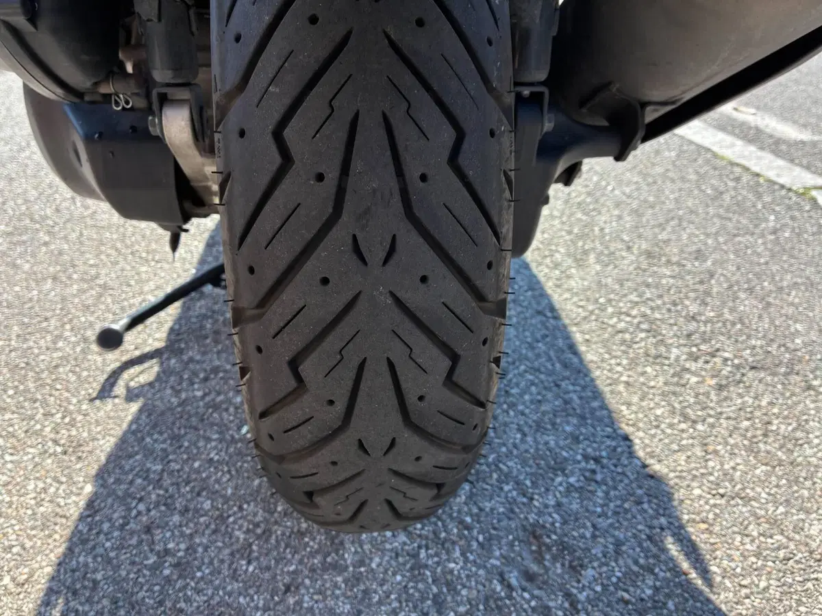 Yamaha X-Max 125 Tech Max (2021 - 24) (5)