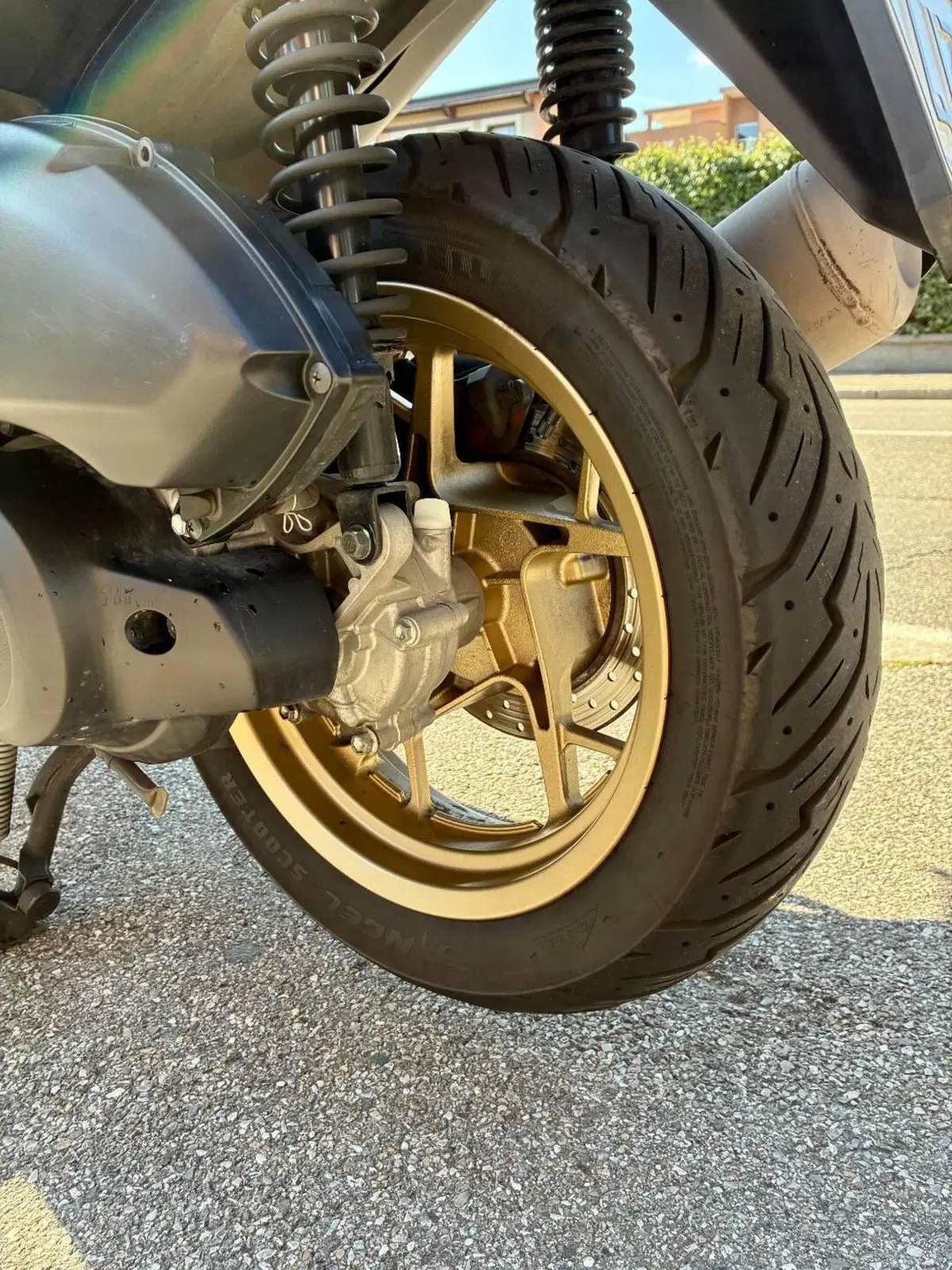 Yamaha X-Max 125 Tech Max (2021 - 24) (8)