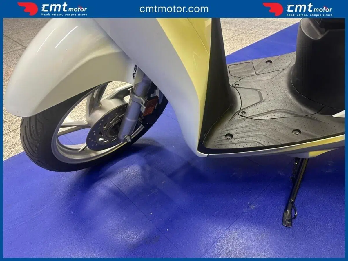 Honda SH 125i (2017 - 19) (9)