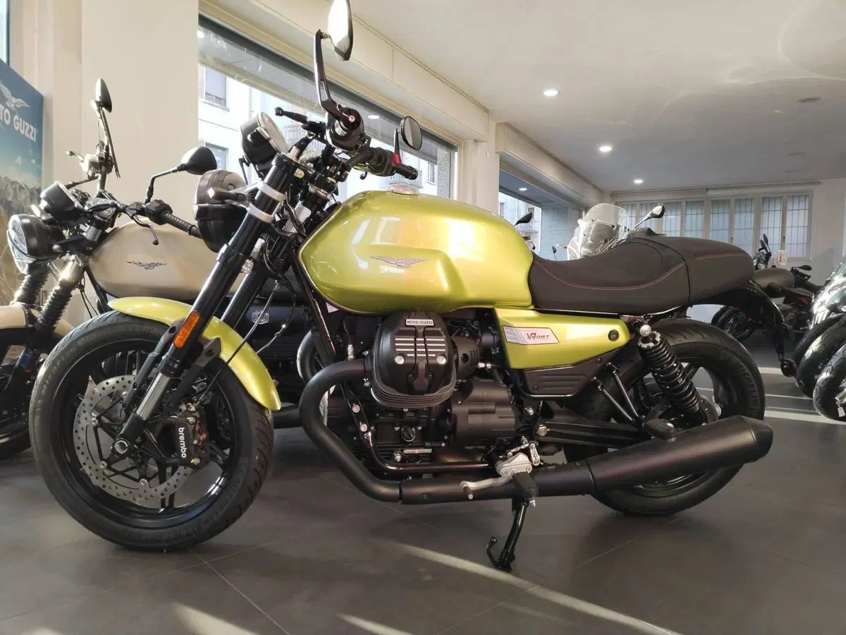 Moto Guzzi V7 Sport (2025 - 26)