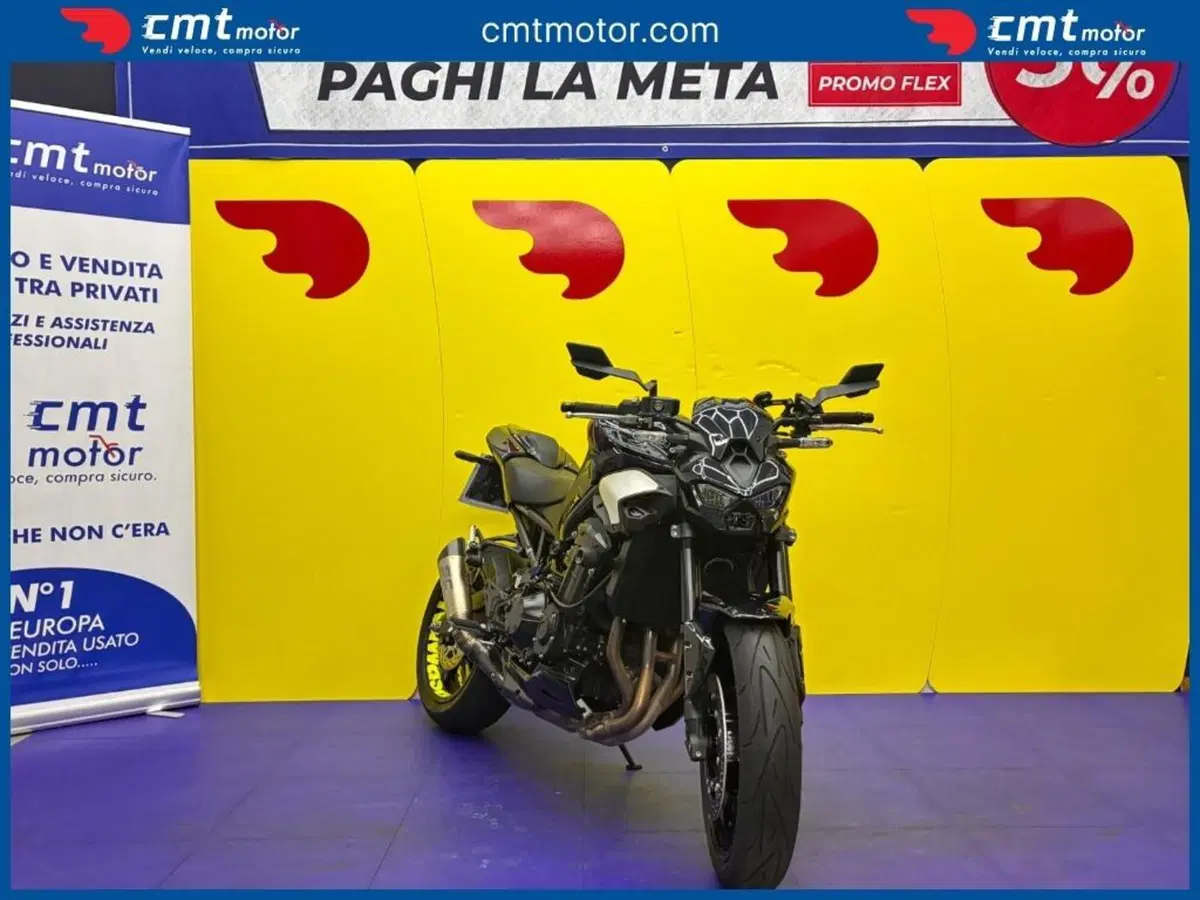 Kawasaki Z 900 (2025 - 27) (2)